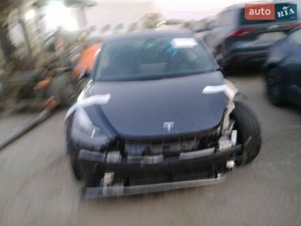 Сірий Тесла Модель 3, об'ємом двигуна 0 л та пробігом 6 тис. км за 17500 $, фото 1 на Automoto.ua