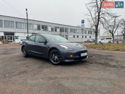 Серый Тесла Модель 3, объемом двигателя 0 л и пробегом 43 тыс. км за 22000 $, фото 1 на Automoto.ua