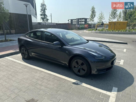 Тесла Модель 3 2023 в Ирпене на Automoto.ua Серый Тесла Модель 3, объемом двигателя 0 л и пробегом 10 тыс. км за 19500 $, фото 1 на Automoto.ua