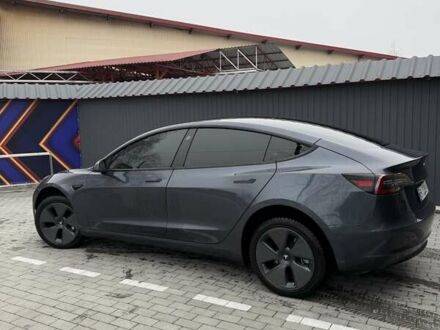 Серый Тесла Модель 3, объемом двигателя 0 л и пробегом 49 тыс. км за 21000 $, фото 1 на Automoto.ua