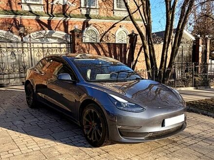 Серый Тесла Модель 3, объемом двигателя 0.32 л и пробегом 53 тыс. км за 20500 $, фото 1 на Automoto.ua