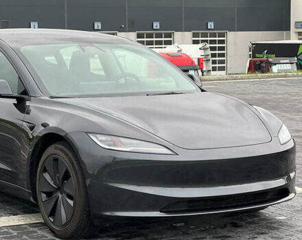 Серый Тесла Модель 3, объемом двигателя 0 л и пробегом 4 тыс. км за 27500 $, фото 1 на Automoto.ua