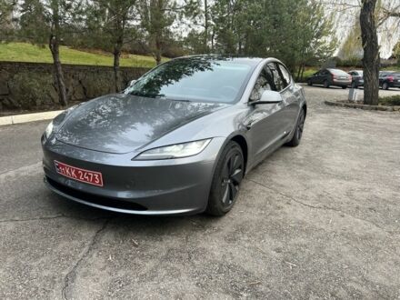 Серый Тесла Модель 3, объемом двигателя 0 л и пробегом 10 тыс. км за 24500 $, фото 1 на Automoto.ua