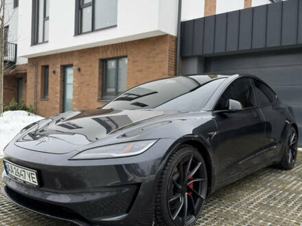 Серый Тесла Модель 3, объемом двигателя 0 л и пробегом 6 тыс. км за 36000 $, фото 1 на Automoto.ua