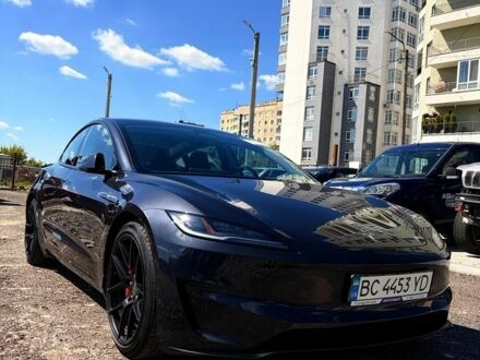 Серый Тесла Модель 3, объемом двигателя 0 л и пробегом 35 тыс. км за 33000 $, фото 1 на Automoto.ua