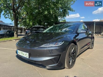 Сірий Тесла Модель 3, об'ємом двигуна 0 л та пробігом 8 тис. км за 31500 $, фото 1 на Automoto.ua