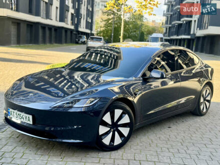 Тесла Модель 3 2024 у Івано-Франківську на Automoto.ua Сірий Тесла Модель 3, об'ємом двигуна 0 л та пробігом 5 тис. км за 27500 $, фото 1 на Automoto.ua