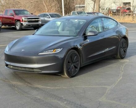 Серый Тесла Модель 3, объемом двигателя 0 л и пробегом 17 тыс. км за 11200 $, фото 1 на Automoto.ua