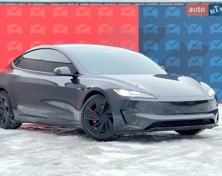 Серый Тесла Модель 3, объемом двигателя 0 л и пробегом 4 тыс. км за 45000 $, фото 1 на Automoto.ua
