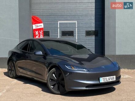 Тесла Модель 3 2024 в Киеве на Automoto.ua Серый Тесла Модель 3, объемом двигателя 0 л и пробегом 19 тыс. км за 26999 $, фото 1 на Automoto.ua