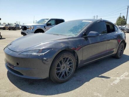Тесла Модель 3 2024 в Ивано-Франковске на Automoto.ua Серый Тесла Модель 3, объемом двигателя 0 л и пробегом 6 тыс. км за 12000 $, фото 1 на Automoto.ua