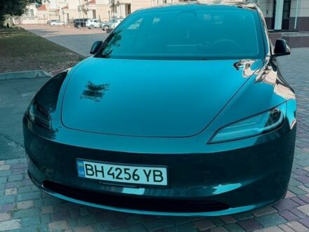 Серый Тесла Модель 3, объемом двигателя 0 л и пробегом 27 тыс. км за 32000 $, фото 1 на Automoto.ua