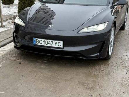 Серый Тесла Модель 3, объемом двигателя 0 л и пробегом 5 тыс. км за 35900 $, фото 1 на Automoto.ua