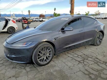Серый Тесла Модель 3, объемом двигателя 0 л и пробегом 25 тыс. км за 10000 $, фото 1 на Automoto.ua