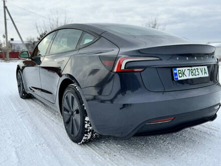 Серый Тесла Модель 3, объемом двигателя 0 л и пробегом 2 тыс. км за 30900 $, фото 1 на Automoto.ua