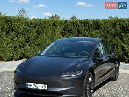 Сірий Тесла Модель 3, об'ємом двигуна 0 л та пробігом 5 тис. км за 30500 $, фото 1 на Automoto.ua