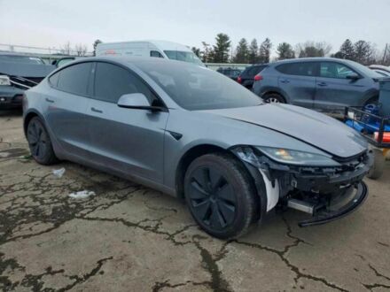 Сірий Тесла Модель 3, об'ємом двигуна 0 л та пробігом 7 тис. км за 22000 $, фото 1 на Automoto.ua