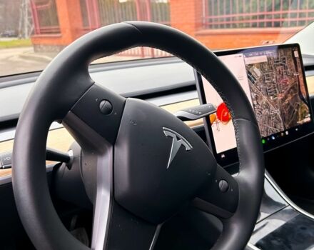 Синий Тесла Модель 3, объемом двигателя 0 л и пробегом 80 тыс. км за 19600 $, фото 15 на Automoto.ua