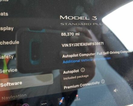 Синий Тесла Модель 3, объемом двигателя 0 л и пробегом 141 тыс. км за 12200 $, фото 7 на Automoto.ua