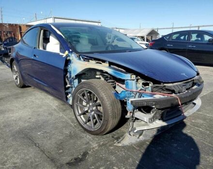 Синий Тесла Модель 3, объемом двигателя 0 л и пробегом 141 тыс. км за 12200 $, фото 3 на Automoto.ua