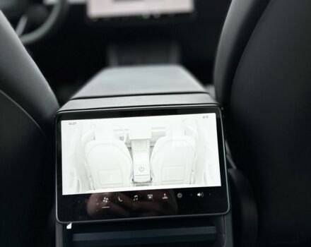 Синій Тесла Модель 3, об'ємом двигуна 0 л та пробігом 5 тис. км за 27800 $, фото 6 на Automoto.ua