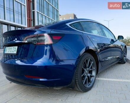 Синій Тесла Модель 3, об'ємом двигуна 0 л та пробігом 180 тис. км за 16999 $, фото 6 на Automoto.ua