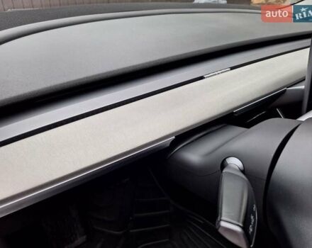 Синий Тесла Модель 3, объемом двигателя 0 л и пробегом 236 тыс. км за 16000 $, фото 15 на Automoto.ua