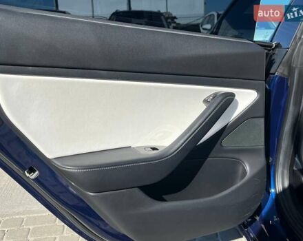 Тесла Модель 3 2018 у Львові на Automoto.ua Синій Тесла Модель 3, об'ємом двигуна 0 л та пробігом 198 тис. км за 16690 $, фото 13 на Automoto.ua