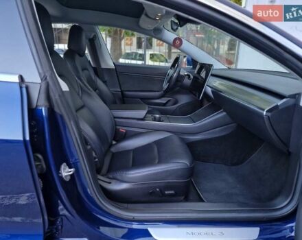 Синий Тесла Модель 3, объемом двигателя 0 л и пробегом 98 тыс. км за 19990 $, фото 46 на Automoto.ua