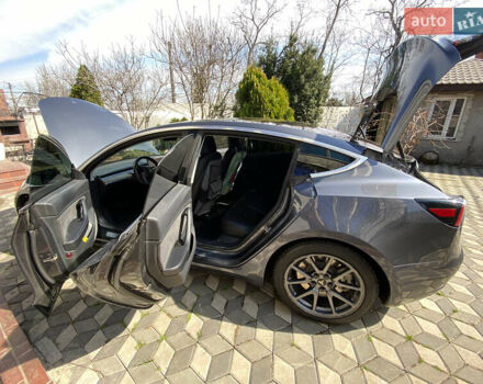 Синий Тесла Модель 3, объемом двигателя 0 л и пробегом 94 тыс. км за 15900 $, фото 17 на Automoto.ua