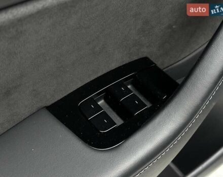 Синій Тесла Модель 3, об'ємом двигуна 0 л та пробігом 123 тис. км за 16999 $, фото 17 на Automoto.ua