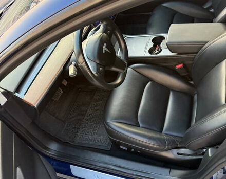 Синій Тесла Модель 3, об'ємом двигуна 0 л та пробігом 125 тис. км за 17500 $, фото 14 на Automoto.ua