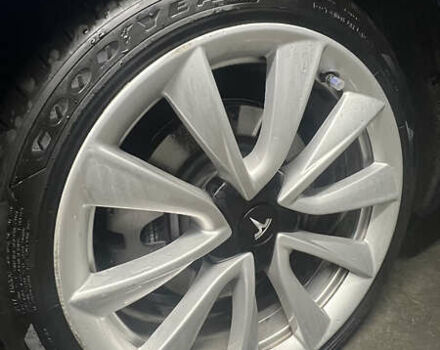 Синій Тесла Модель 3, об'ємом двигуна 0 л та пробігом 123 тис. км за 18000 $, фото 18 на Automoto.ua