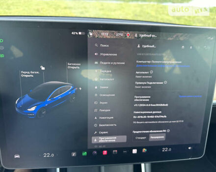 Синій Тесла Модель 3, об'ємом двигуна 0 л та пробігом 74 тис. км за 25249 $, фото 25 на Automoto.ua