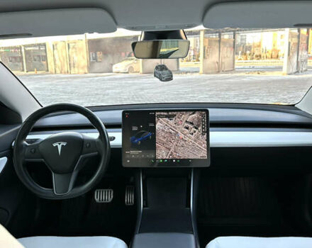 Синий Тесла Модель 3, объемом двигателя 0 л и пробегом 157 тыс. км за 19500 $, фото 7 на Automoto.ua