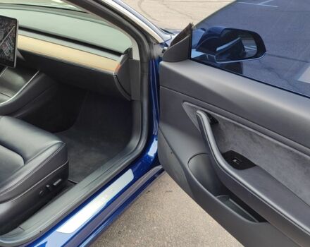 Синій Тесла Модель 3, об'ємом двигуна 0 л та пробігом 162 тис. км за 16700 $, фото 9 на Automoto.ua