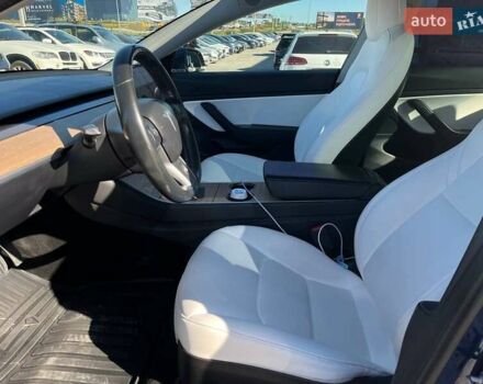 Тесла Модель 3 2018 у Львові на Automoto.ua Синій Тесла Модель 3, об'ємом двигуна 0 л та пробігом 198 тис. км за 16690 $, фото 22 на Automoto.ua