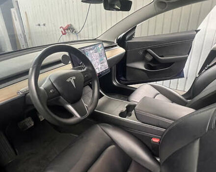 Синій Тесла Модель 3, об'ємом двигуна 0 л та пробігом 123 тис. км за 18000 $, фото 19 на Automoto.ua