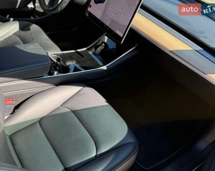 Синий Тесла Модель 3, объемом двигателя 0 л и пробегом 155 тыс. км за 14500 $, фото 18 на Automoto.ua
