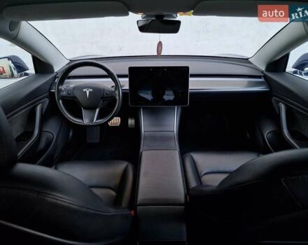 Синий Тесла Модель 3, объемом двигателя 0 л и пробегом 98 тыс. км за 19990 $, фото 55 на Automoto.ua
