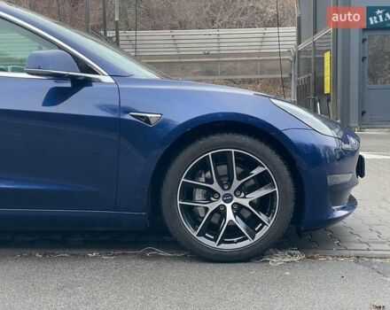 Синий Тесла Модель 3, объемом двигателя 0 л и пробегом 100 тыс. км за 16490 $, фото 3 на Automoto.ua