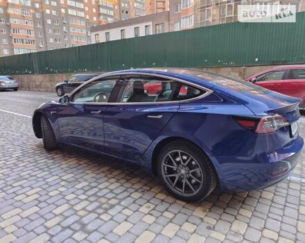 Синій Тесла Модель 3, об'ємом двигуна 0 л та пробігом 141 тис. км за 21300 $, фото 5 на Automoto.ua