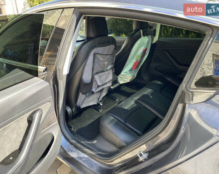 Синий Тесла Модель 3, объемом двигателя 0 л и пробегом 94 тыс. км за 15900 $, фото 13 на Automoto.ua