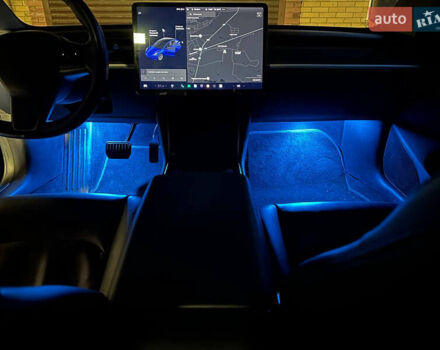 Синий Тесла Модель 3, объемом двигателя 0 л и пробегом 122 тыс. км за 18000 $, фото 6 на Automoto.ua