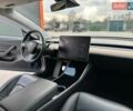 Синій Тесла Модель 3, об'ємом двигуна 0 л та пробігом 161 тис. км за 15999 $, фото 24 на Automoto.ua