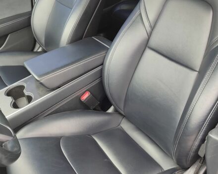 Синій Тесла Модель 3, об'ємом двигуна 0 л та пробігом 162 тис. км за 16700 $, фото 6 на Automoto.ua