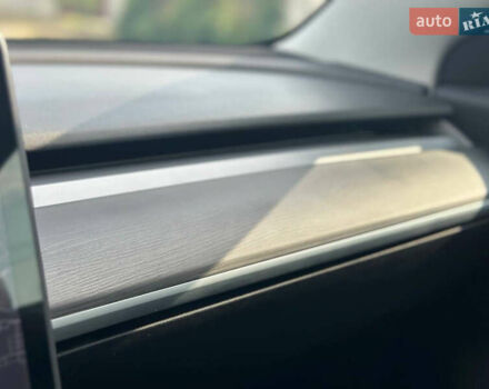 Синий Тесла Модель 3, объемом двигателя 0 л и пробегом 122 тыс. км за 18000 $, фото 22 на Automoto.ua