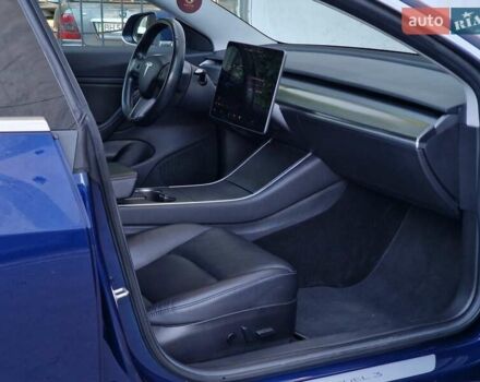 Синий Тесла Модель 3, объемом двигателя 0 л и пробегом 98 тыс. км за 18990 $, фото 48 на Automoto.ua