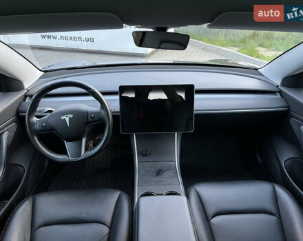 Синий Тесла Модель 3, объемом двигателя 0 л и пробегом 96 тыс. км за 17999 $, фото 11 на Automoto.ua