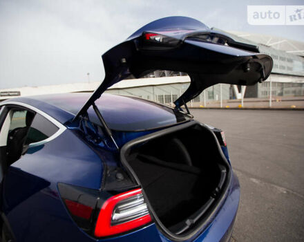 Синий Тесла Модель 3, объемом двигателя 0 л и пробегом 101 тыс. км за 23000 $, фото 13 на Automoto.ua